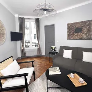 Cosy Hideaway Near Montparnasse Paris